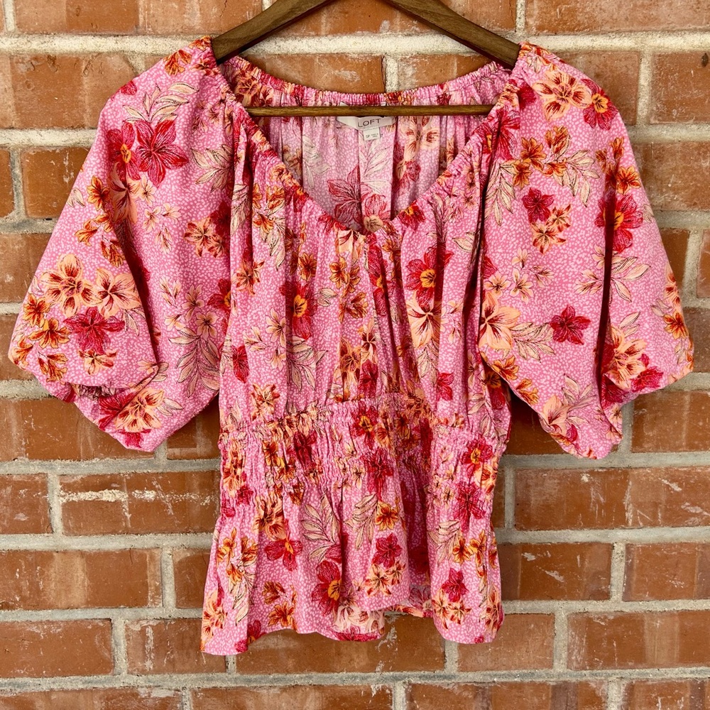 S LOFT Petite Pink Floral Puff Sleeved Blouse